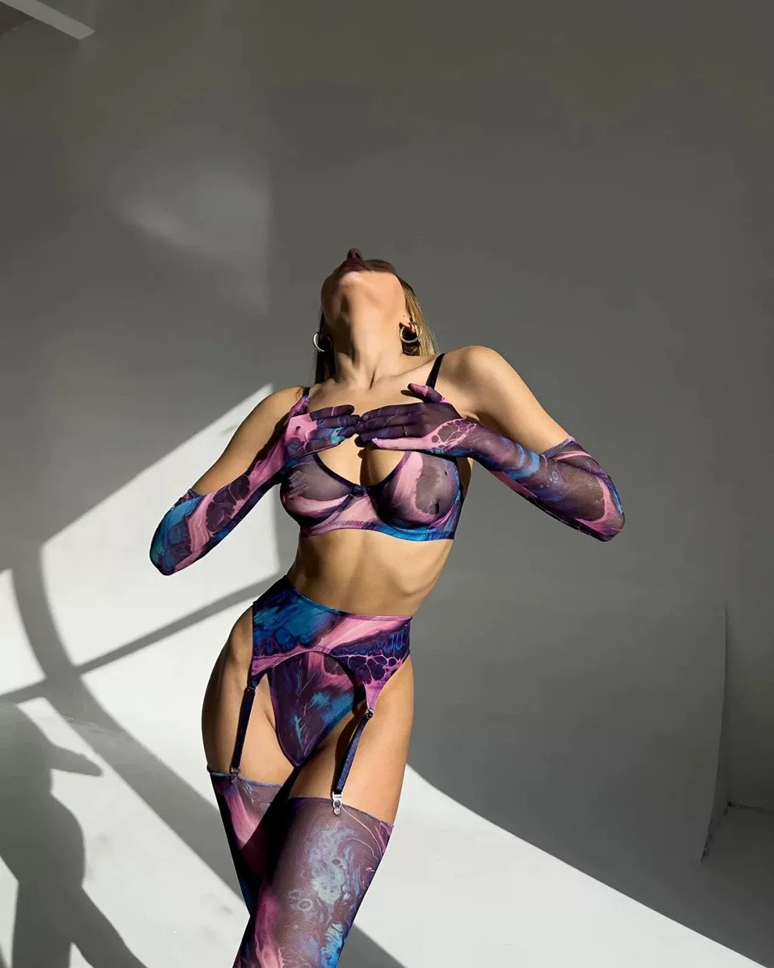 Pack Premium de Lencería: Sensualidad + Tie-Dye Único